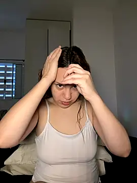 Snapshot of AgnesCampp chatting on September 19, 5:46 pm AgnesCampp online show from September 19, 5:46 pm