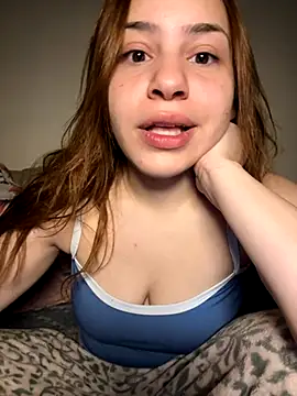 Snapshot of AgnesCampp chatting on October 4, 12:08 am AgnesCampp online show from October 4, 12:08 am