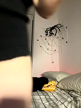 Snapshot of AgnesCampp chatting on October 22, 7:13 pm AgnesCampp online show from October 22, 7:13 pm