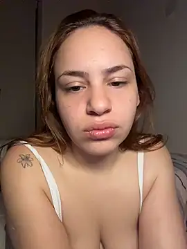 Snapshot of AgnesCampp chatting on October 24, 2:41 am AgnesCampp online show from October 24, 2:41 am