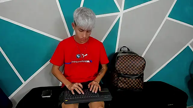 migueyalejo teens online show from October 25, 3:36 am