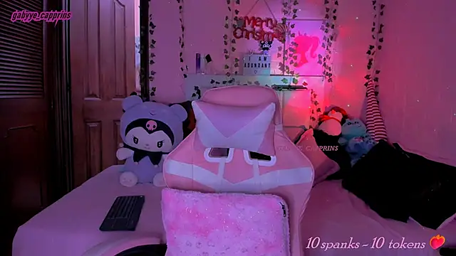 gabyye capprins online show from December 3, 12:51 am