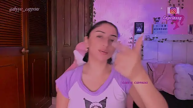 Snapshot of gabyye_capprins chatting on March 4, 12:16 am gabyye capprins online show from March 4, 12:16 am