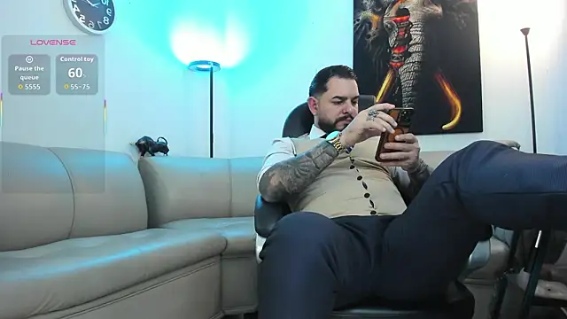 Ethan Castellano online show from February 12, 8:26 pm