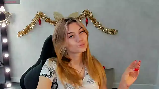 Snapshot of Cherry_Price chatting on January 16, 12:12 am Cherry Price online show from January 16, 12:12 am