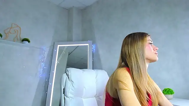 Snapshot of Cherry_Price chatting on March 2, 11:53 pm Cherry Price online show from March 2, 11:53 pm