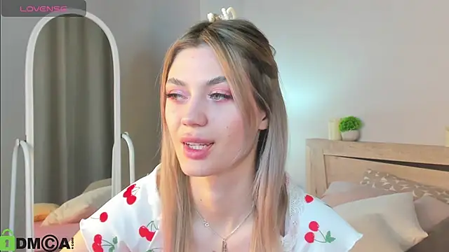 Cherry Price online show from December 17, 12:05 am