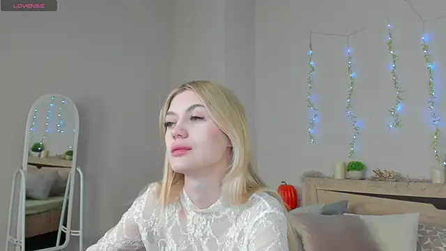 Cherry Price online show from May 20, 10:49 pm