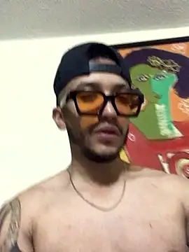 kmilo2405 online show from January 17, 6:29 am