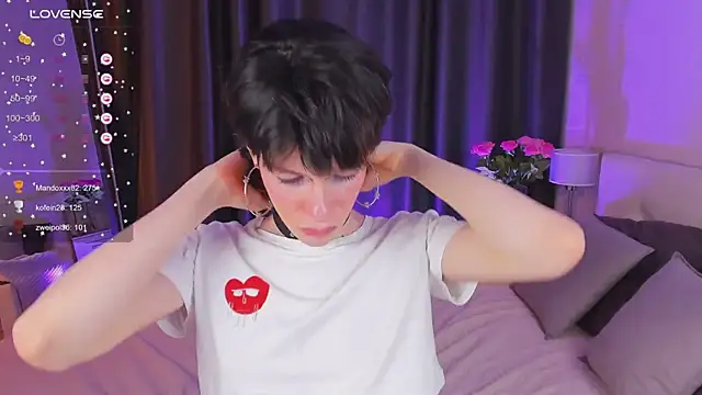 Kolette Gray online show from March 2, 2:32 pm