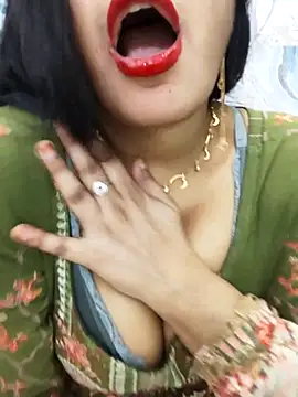 Snapshot of Sania-Love chatting on February 12, 11:22 pm Sania-Love online show from February 12, 11:22 pm