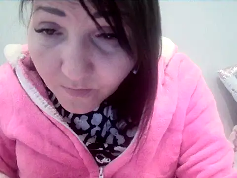 ClaireSunset online show from May 14, 5:31 pm