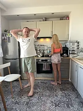 Snapshot of DonorDi chatting on March 28, 7:52 am DonorDi online show from March 28, 7:52 am