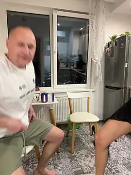 Snapshot of DonorDi chatting on March 28, 7:57 pm DonorDi online show from March 28, 7:57 pm