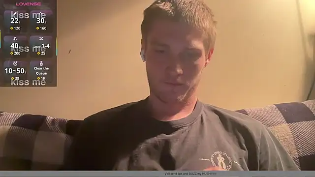 Snapshot of anomalies_ig chatting on April 7, 7:20 am anomalies ig online show from April 7, 7:20 am