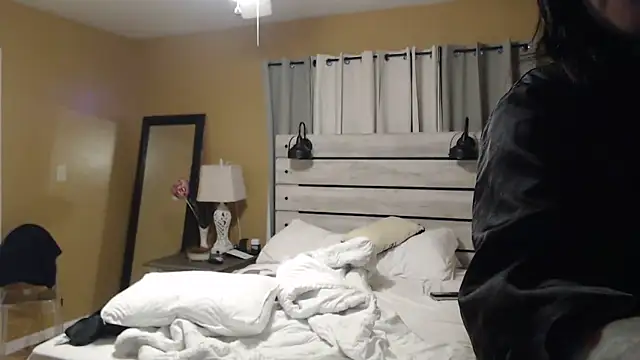 Snapshot of TexasTattooedHouseWife chatting on March 17, 1:08 pm TexasTattooedHouseWife online show from March 17, 1:08 pm