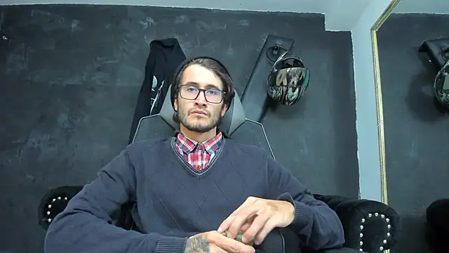 Snapshot of Loggan_donnelly chatting on September 30, 8:36 pm Loggan donnelly online show from September 30, 8:36 pm