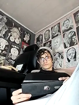 Loggan donnelly online show from February 13, 6:37 pm