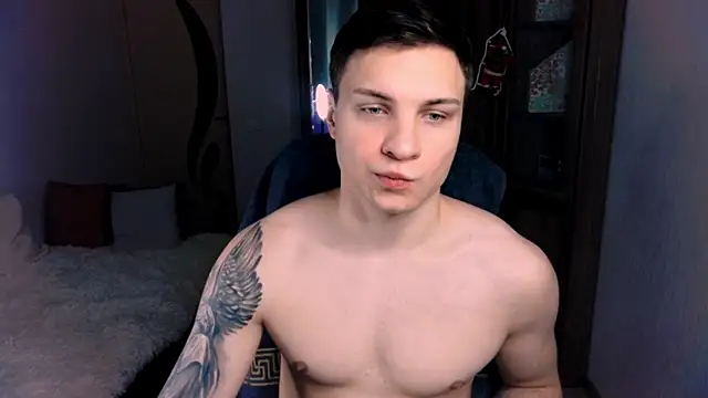 handsome guy01 online show from December 22, 5:34 am