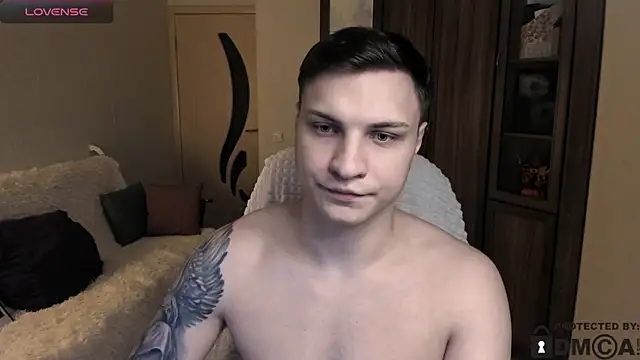 handsome guy01 online show from November 8, 5:40 am