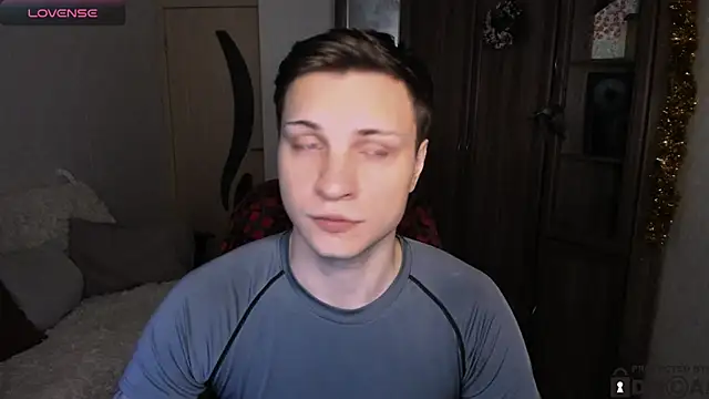 handsome guy01 online show from December 20, 1:45 am