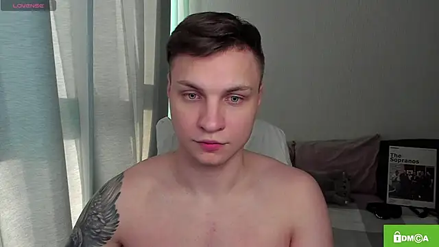 handsome guy01 online show from May 2, 3:50 pm