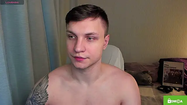 handsome guy01 online show from May 6, 5:29 pm