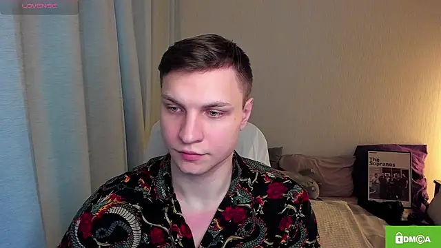 handsome guy01 online show from May 14, 4:19 am