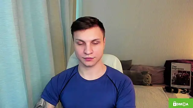handsome guy01 online show from May 17, 7:50 am