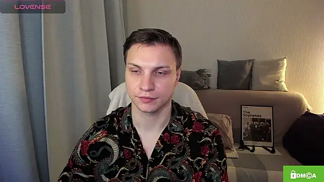 handsome guy01 online show from June 22, 8:39 pm