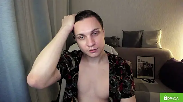 handsome guy01 online show from June 24, 10:42 pm