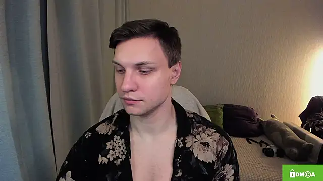 handsome guy01 online show from June 30, 12:00 am