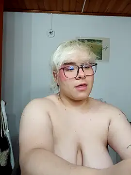 amalia love online show from October 9, 5:16 am