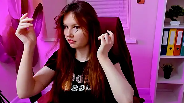 CarolGiggly online show from March 3, 12:55 pm