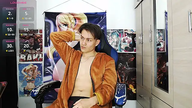 Snapshot of sr_jaeger chatting on May 26, 11:28 am sr jaeger online show from May 26, 11:28 am