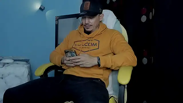 Alex motta online show from October 28, 4:05 am