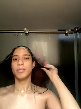 Snapshot of Praga_Pink chatting on December 2, 3:40 pm Praga Pink online show from December 2, 3:40 pm