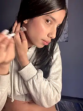 Snapshot of Praga_Pink chatting on December 18, 11:38 am Praga Pink online show from December 18, 11:38 am