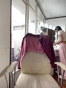 Snapshot of Praga_Pink chatting on February 7, 10:02 pm Praga Pink online show from February 7, 10:02 pm