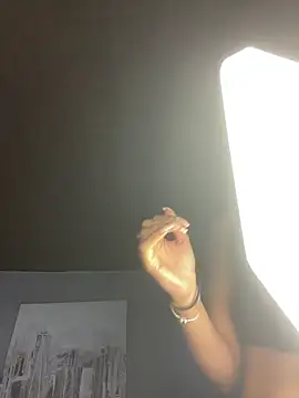 Snapshot of Praga_Pink chatting on March 12, 3:34 am Praga Pink online show from March 12, 3:34 am