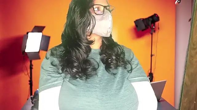 mamoni91 online show from September 28, 5:40 pm