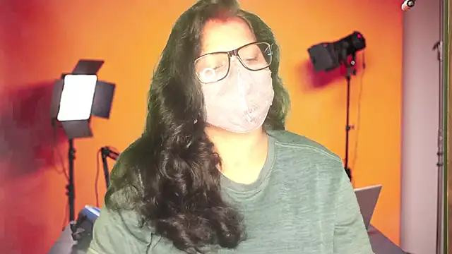 mamoni91 online show from October 4, 3:15 am