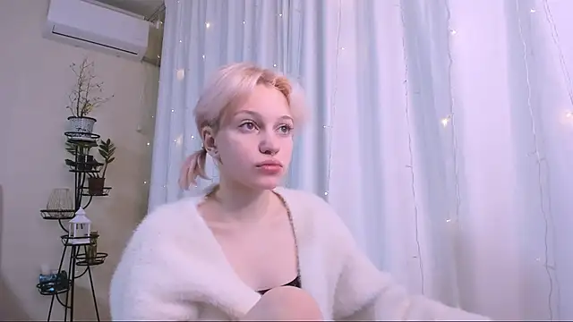 VelvetVixen155 online show from January 24, 3:22 am