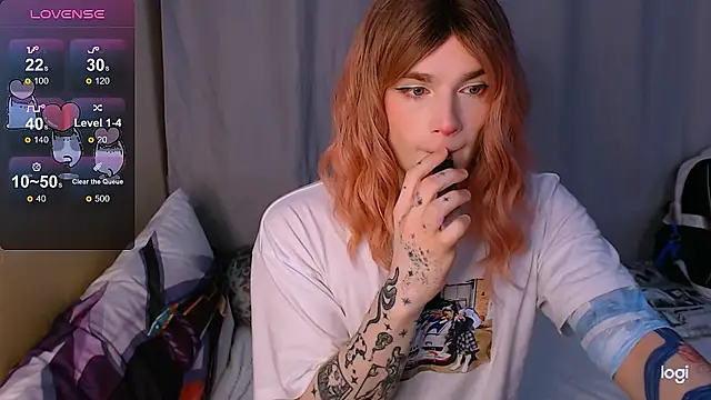 Snapshot of Alice_Hells chatting on January 20, 3:04 am Alice Hells online show from January 20, 3:04 am