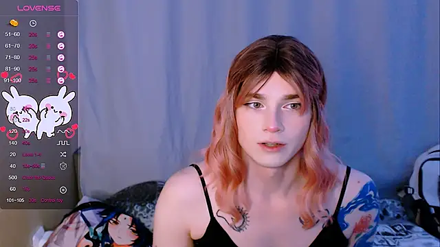 Snapshot of Alice_Hells chatting on February 28, 5:04 am Alice Hells online show from February 28, 5:04 am