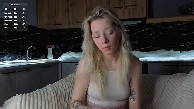 EngelFugler online show from December 20, 1:02 am