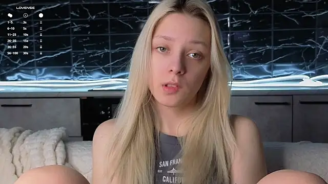 EngelFugler online show from December 22, 1:13 am