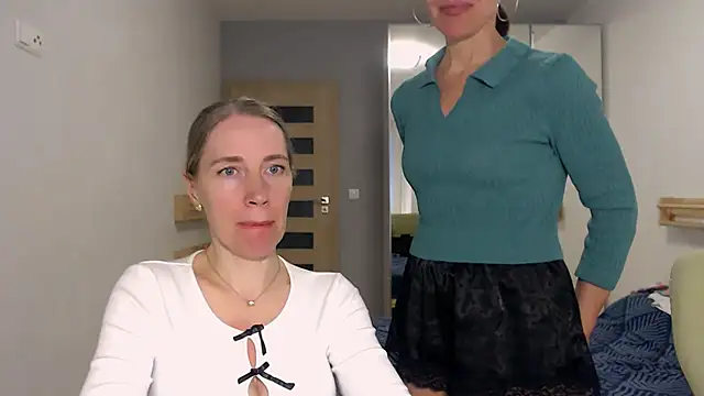 Snapshot of Pepper_mur chatting on April 18, 5:39 pm Pepper mur online show from April 18, 5:39 pm