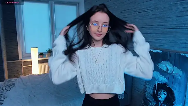 MerylHedley online show from December 14, 10:13 am