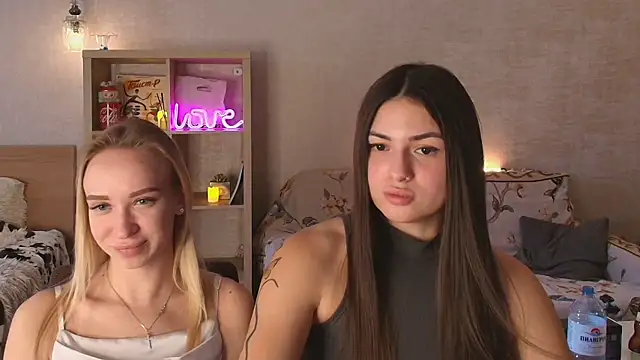 ShySonya online show from October 16, 11:00 am